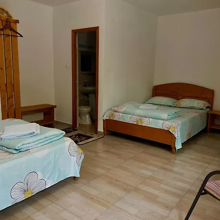 Casa Porumbelul Pensión