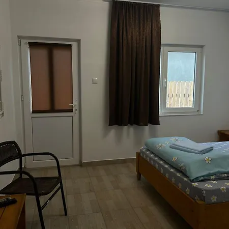 Casa Porumbelul Pensión
